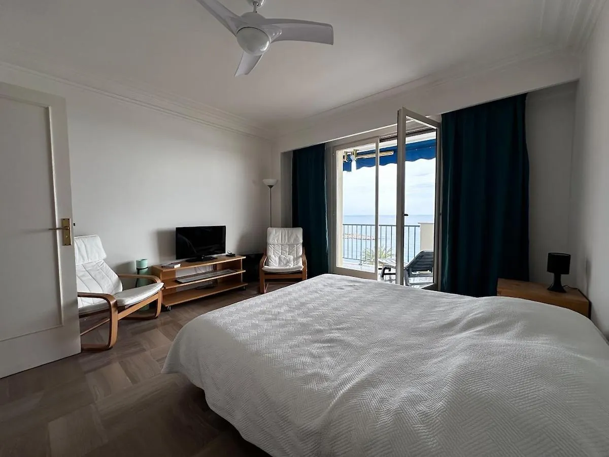Le Soleia - Spacious 3P - Beachfront - Parking 멍똥