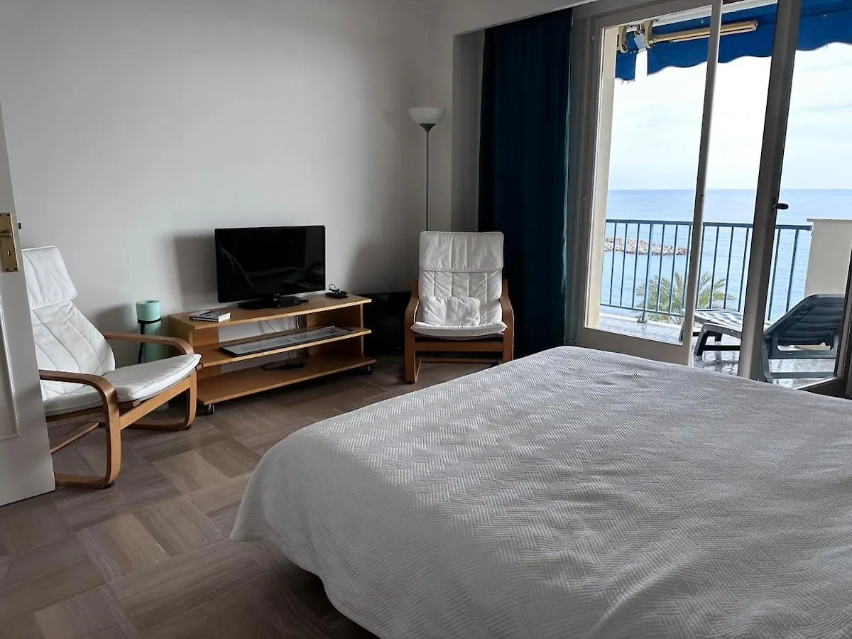 아파트 Le Soleia - Spacious 3P - Beachfront - Parking 멍똥