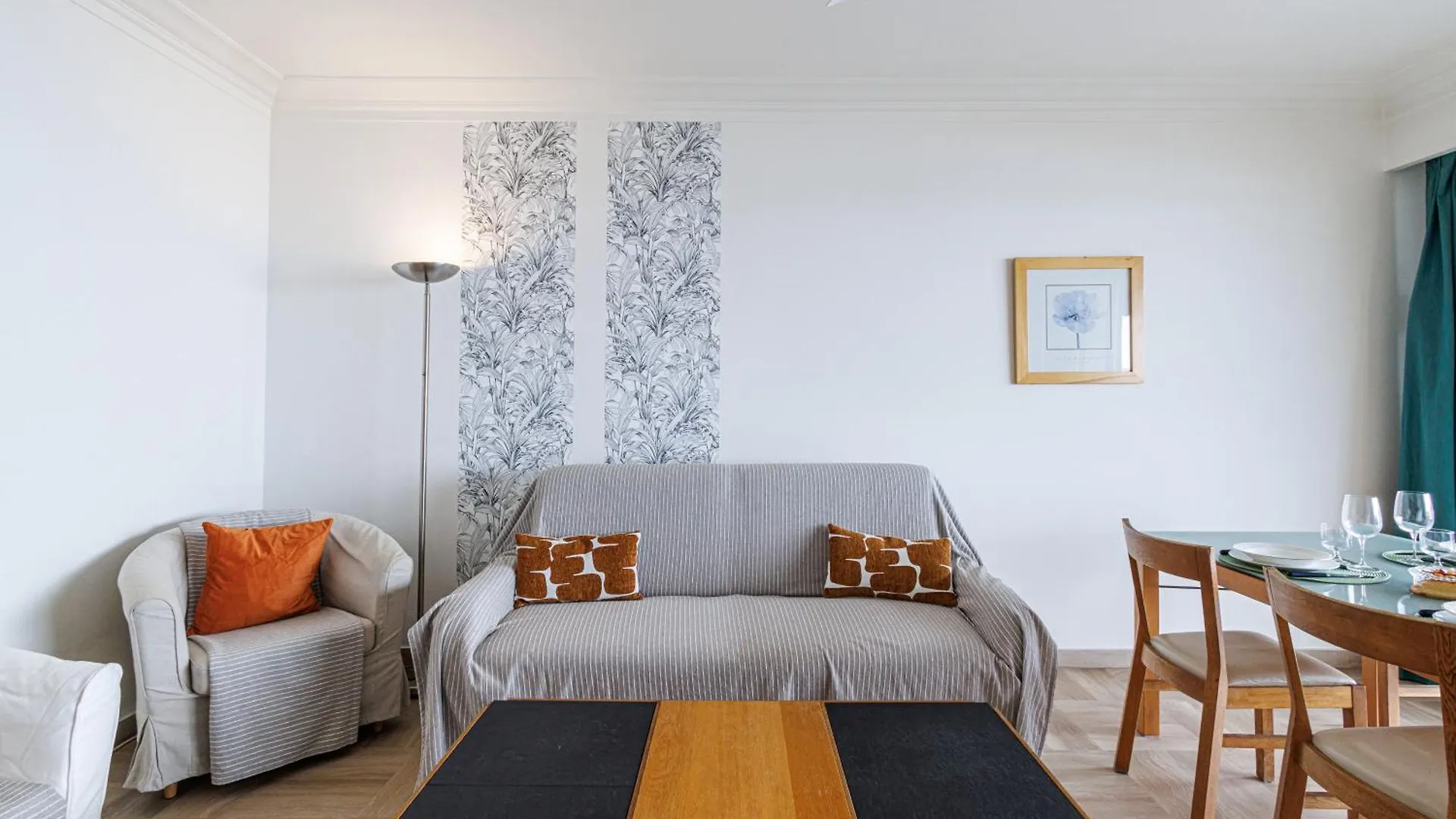 Le Soleia - Spacious 3P - Beachfront - Parking 멍똥